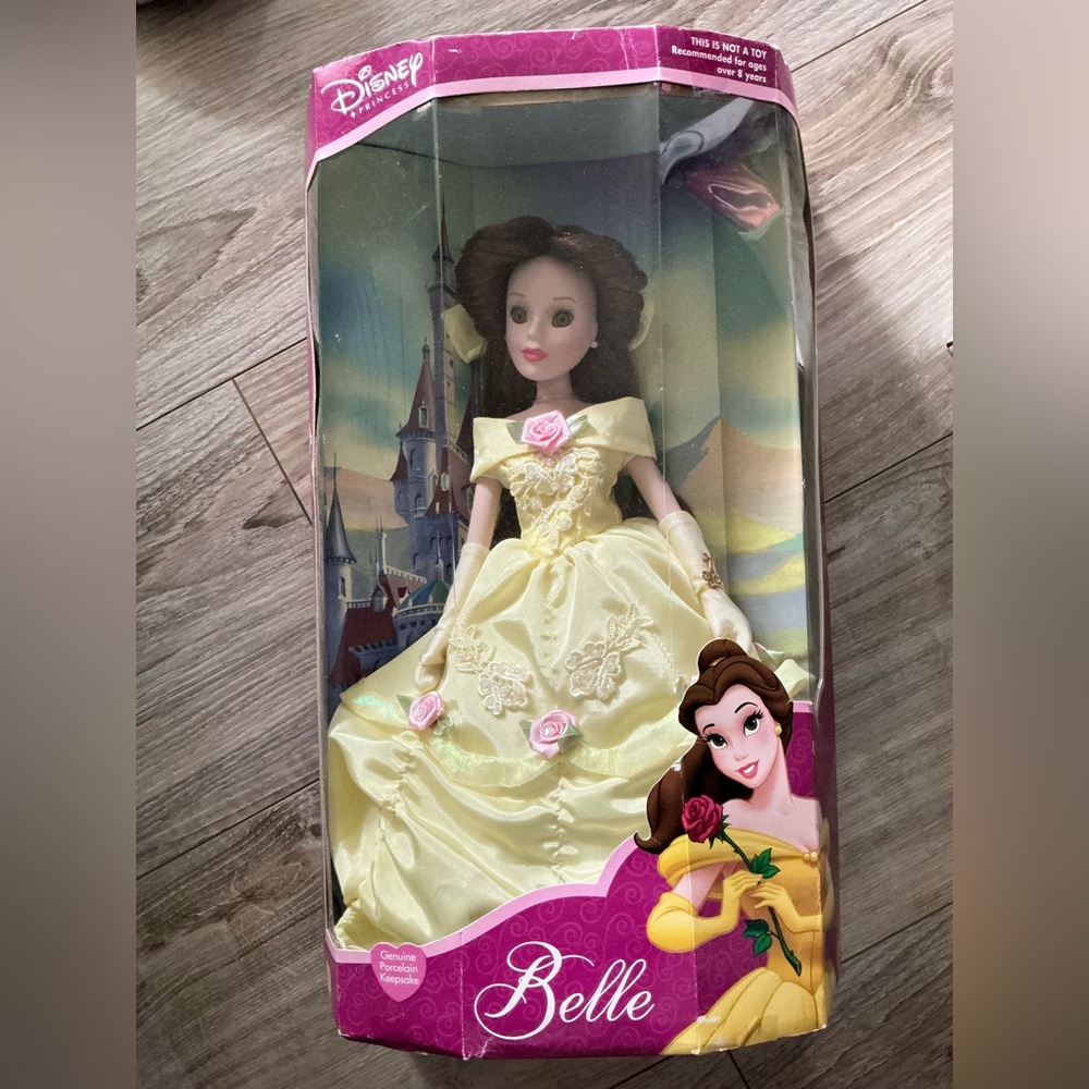 New Disney Princess Belle Porcelain Keepsake Doll Brass Key Classic Collection